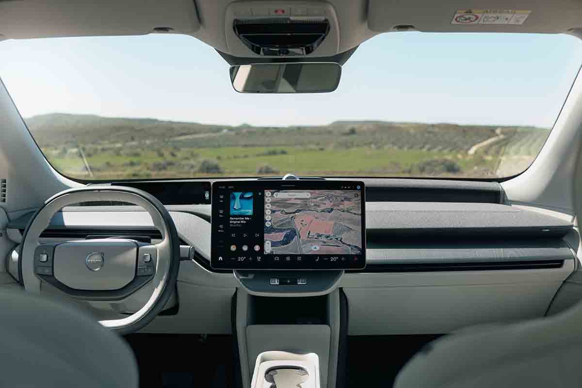 ボルボ新型「EX60」のインテリア