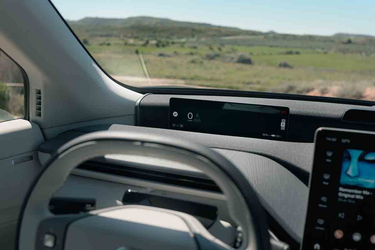 ボルボ新型「EX60」