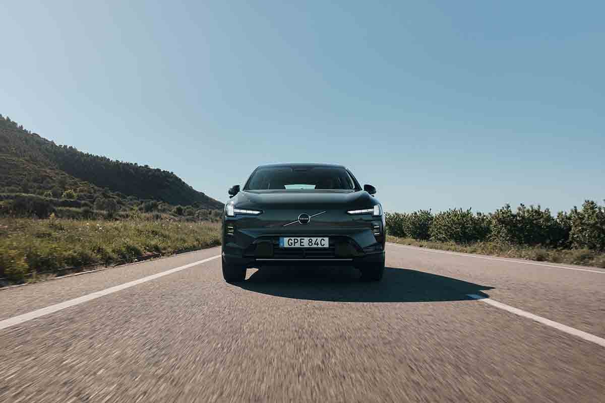 ボルボ新型「EX60」