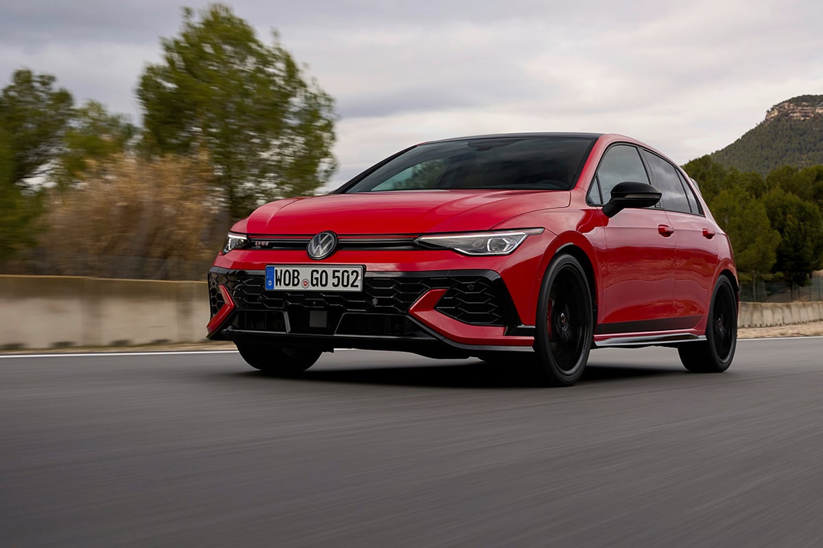 VW「ゴルフGTIエディション50」