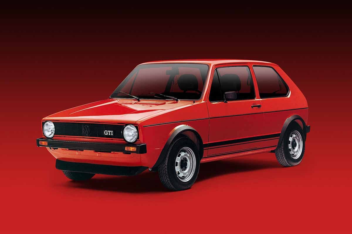 1976年に登場したVW初代「ゴルフGTI」