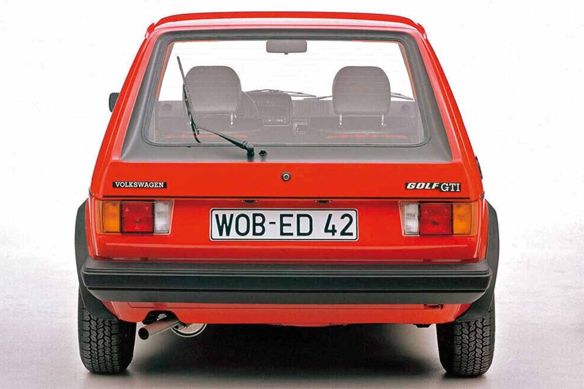 1976年に登場したVW初代「ゴルフGTI」