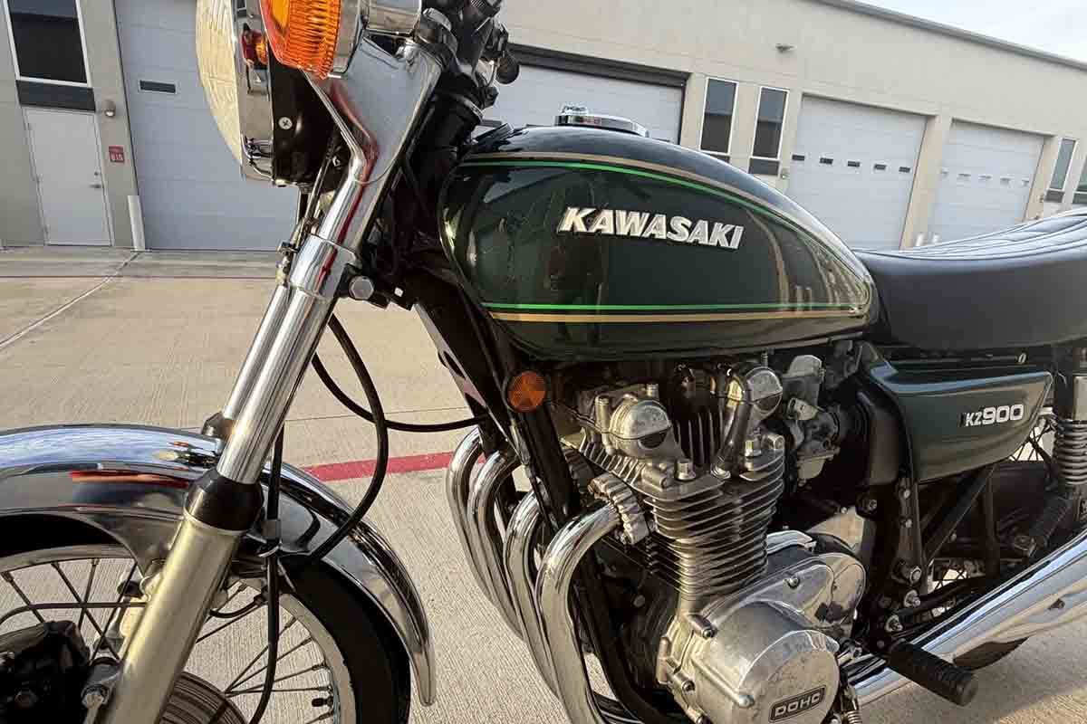 米国のオンラインオークションに出品された1976年式カワサキ「KZ900」