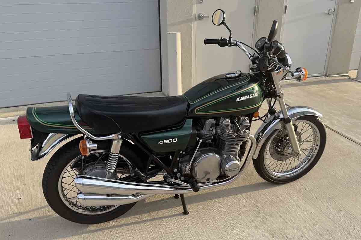 米国のオンラインオークションに出品された1976年式カワサキ「KZ900」