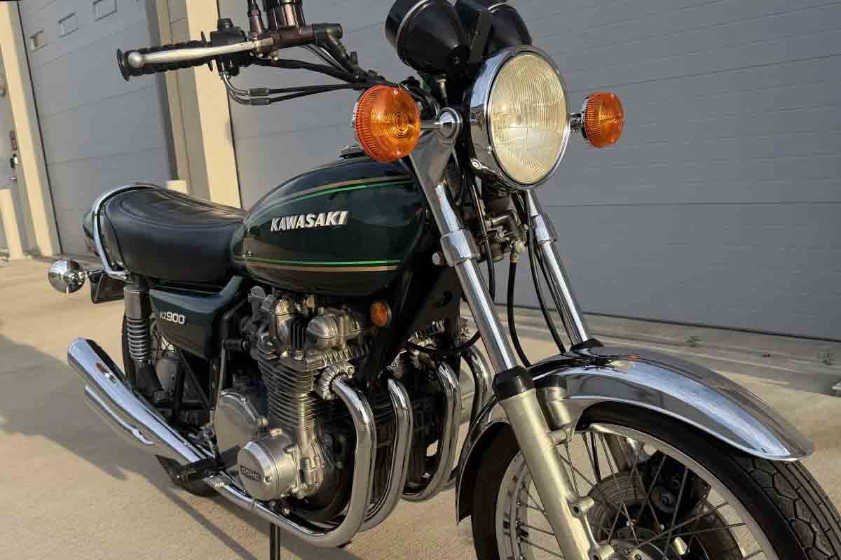 米国のオンラインオークションに出品された1976年式カワサキ「KZ900」