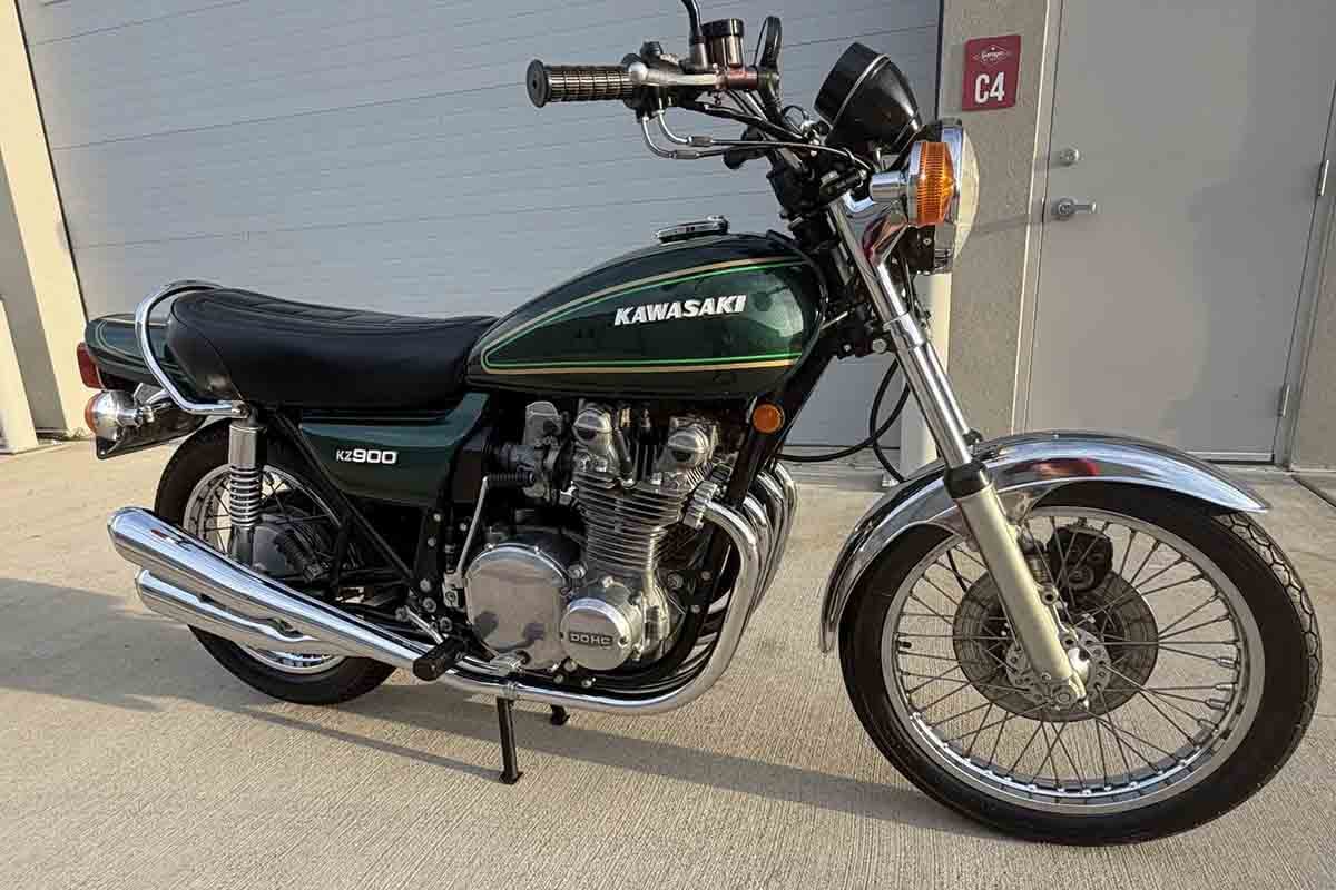 米国のオンラインオークションに出品された1976年式カワサキ「KZ900」