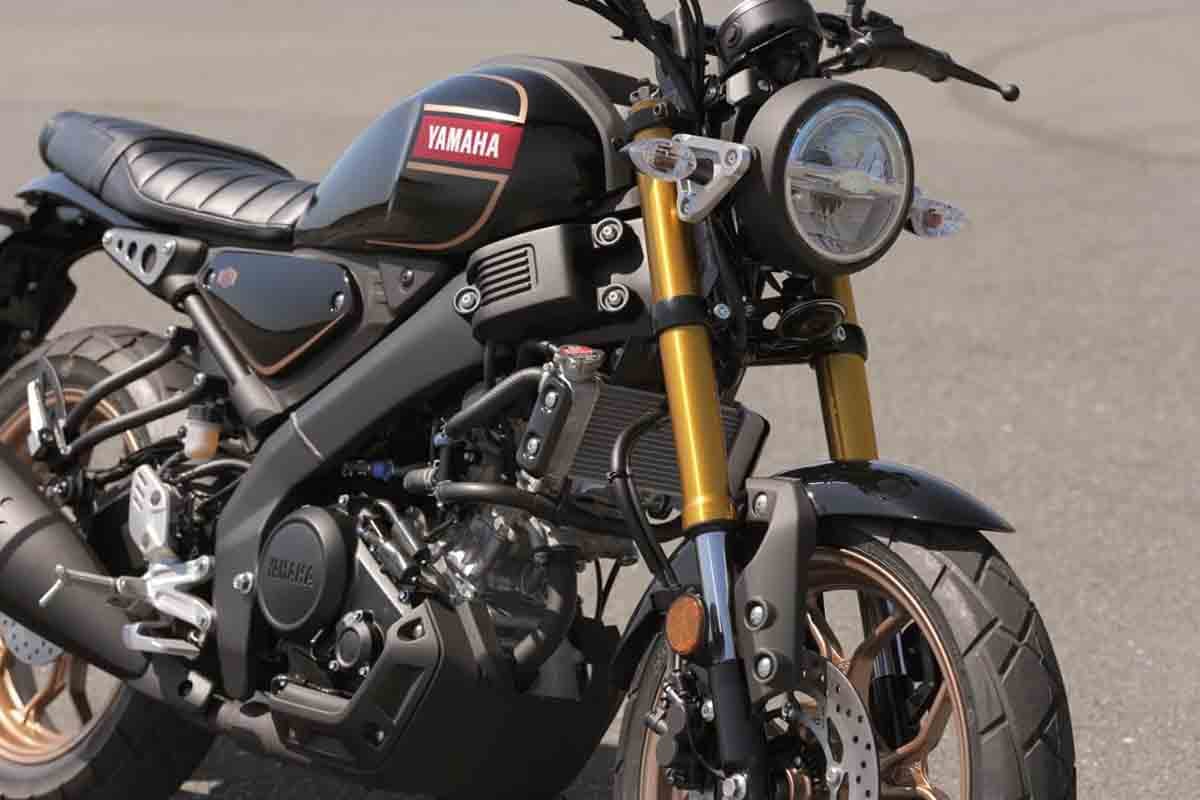 ヤマハ「XSR155」