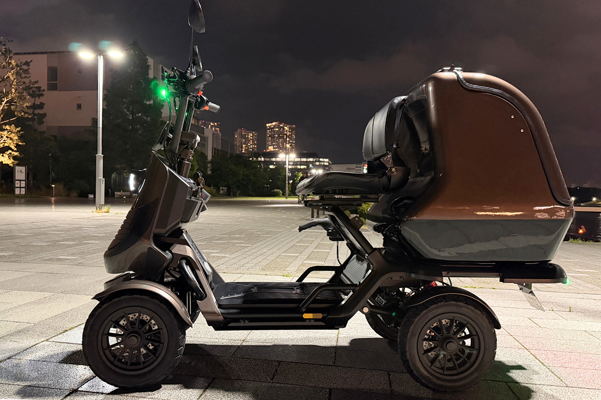 エレモーズ新型 特定小型四輪「ELEGRAN」