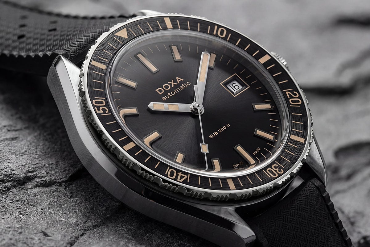 ベーシック派のためにブラック単色の“Sharkhunter”もラインナップ。シンプルなカラーがレトロなスタイルを際立たせる