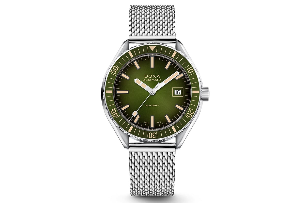 「DOXA SUB 200 II」Sea Emerald  ブレスレット（品番：SKU: 795.10.131.10、32万4500円 消費税込）