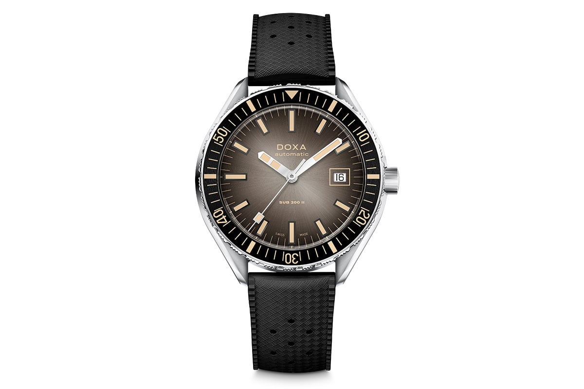 「DOXA SUB 200 II」Sharkhunter Vintage ラバーストラップ（品番：SKU: 795.10.101B.20、31万1300円 消費税込）