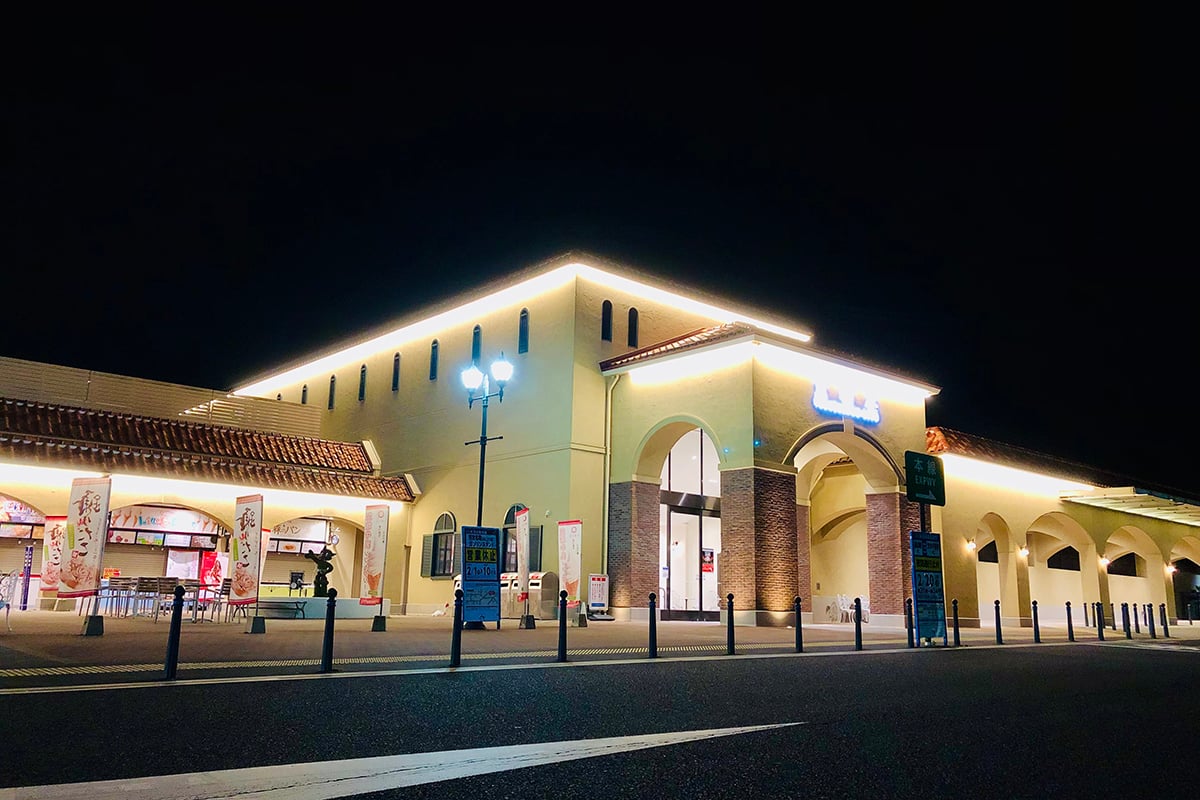 新名神高速道路「宝塚北サービスエリア」