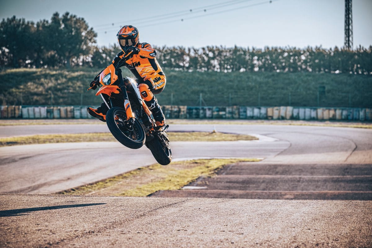 KTM「390SMC R」