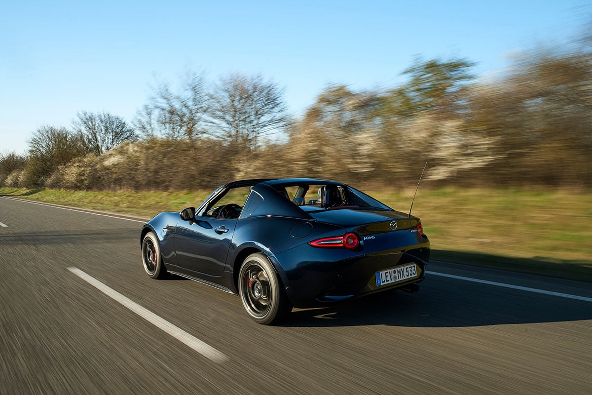 マツダのドイツ法人が発表した「ロードスター RF」（現地名「MX-5 RF」）の2027年モデル