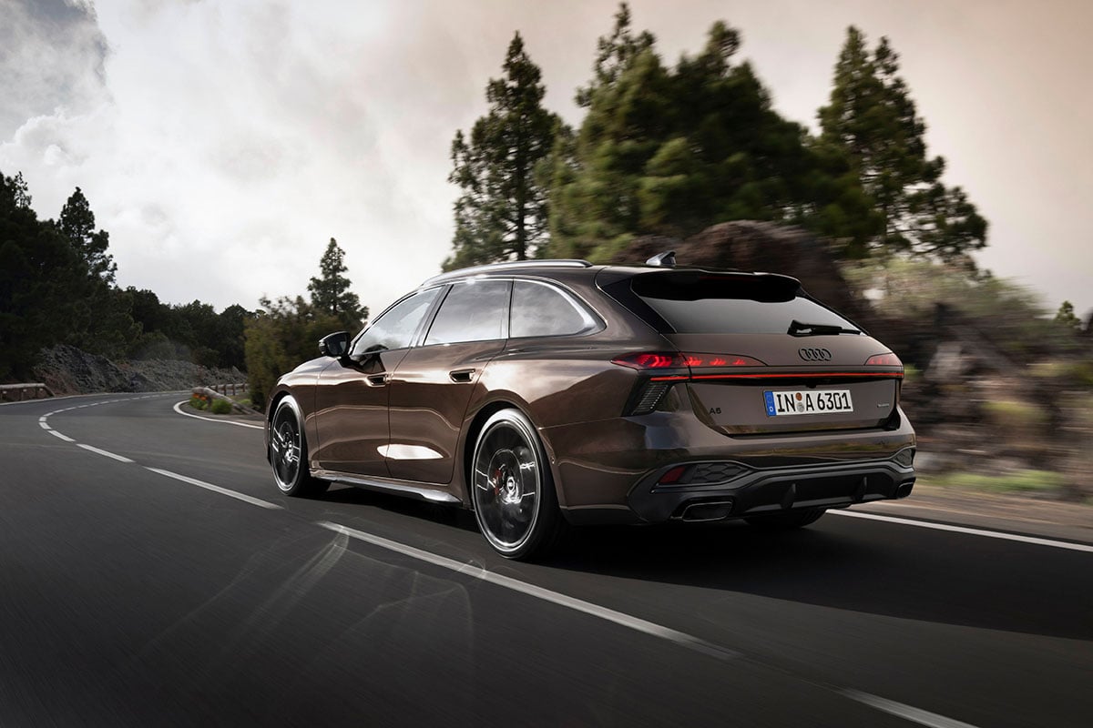 アウディ新型「A6アバント」
