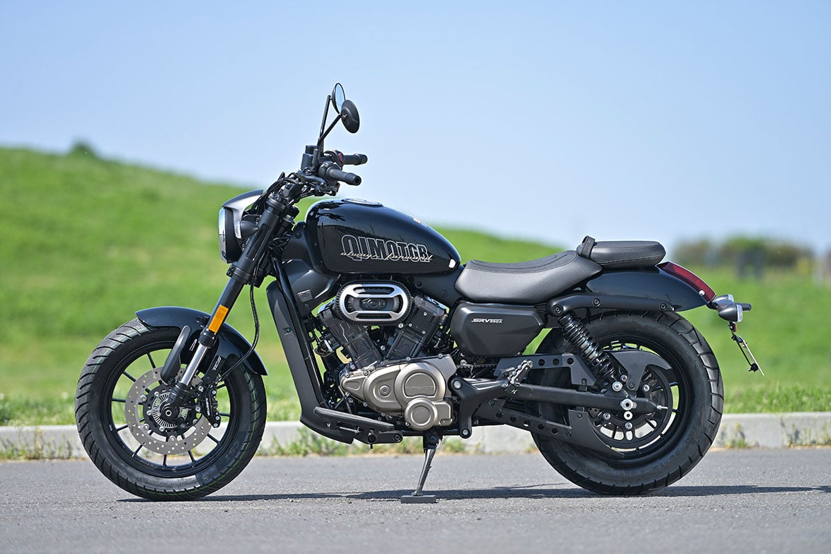QJモーター「SRV 250A（AMT）」