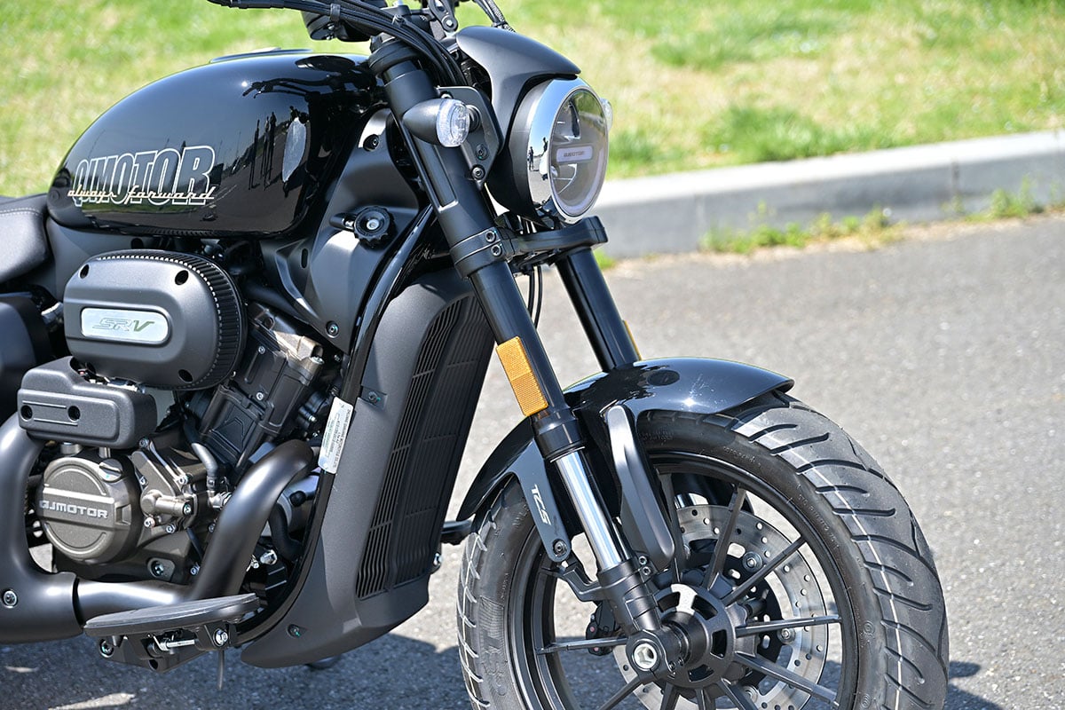 QJモーター「SRV 250A（AMT）」