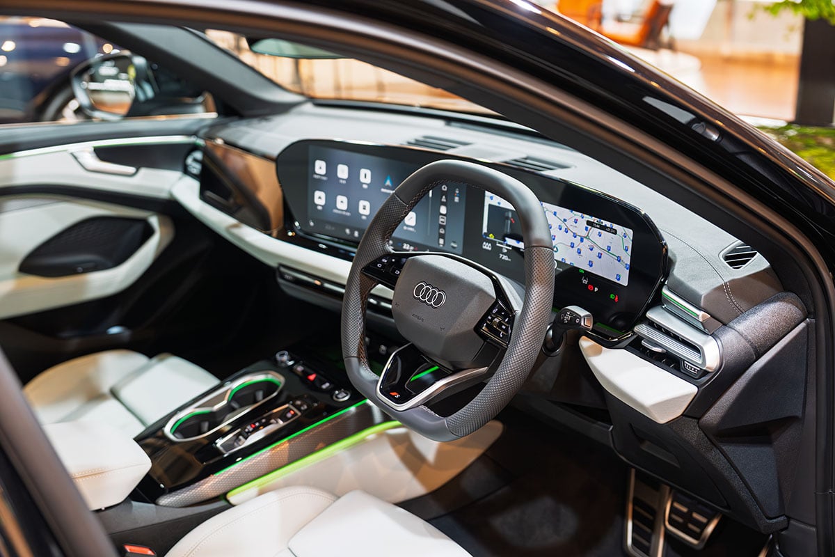 アウディ新型「A6アバント」