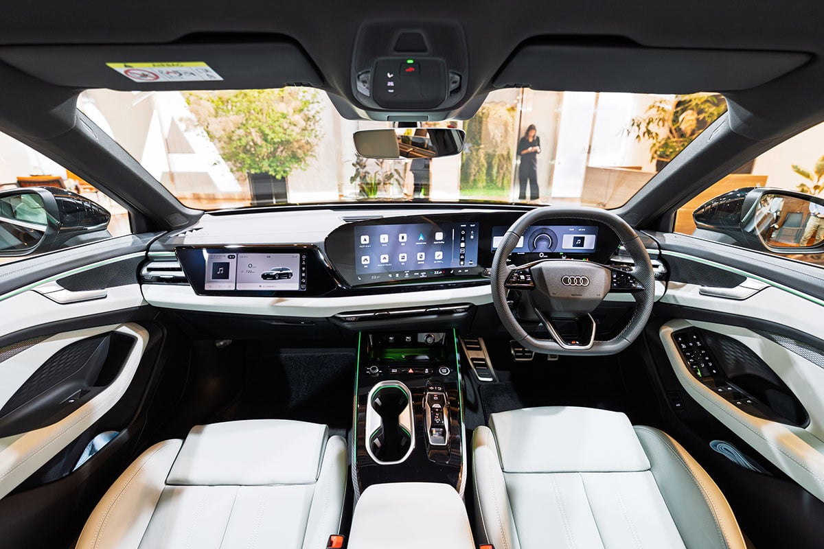 アウディ新型「A6アバント」