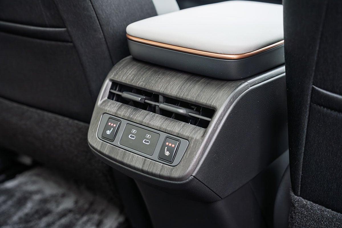 日産 新型「アリア」
