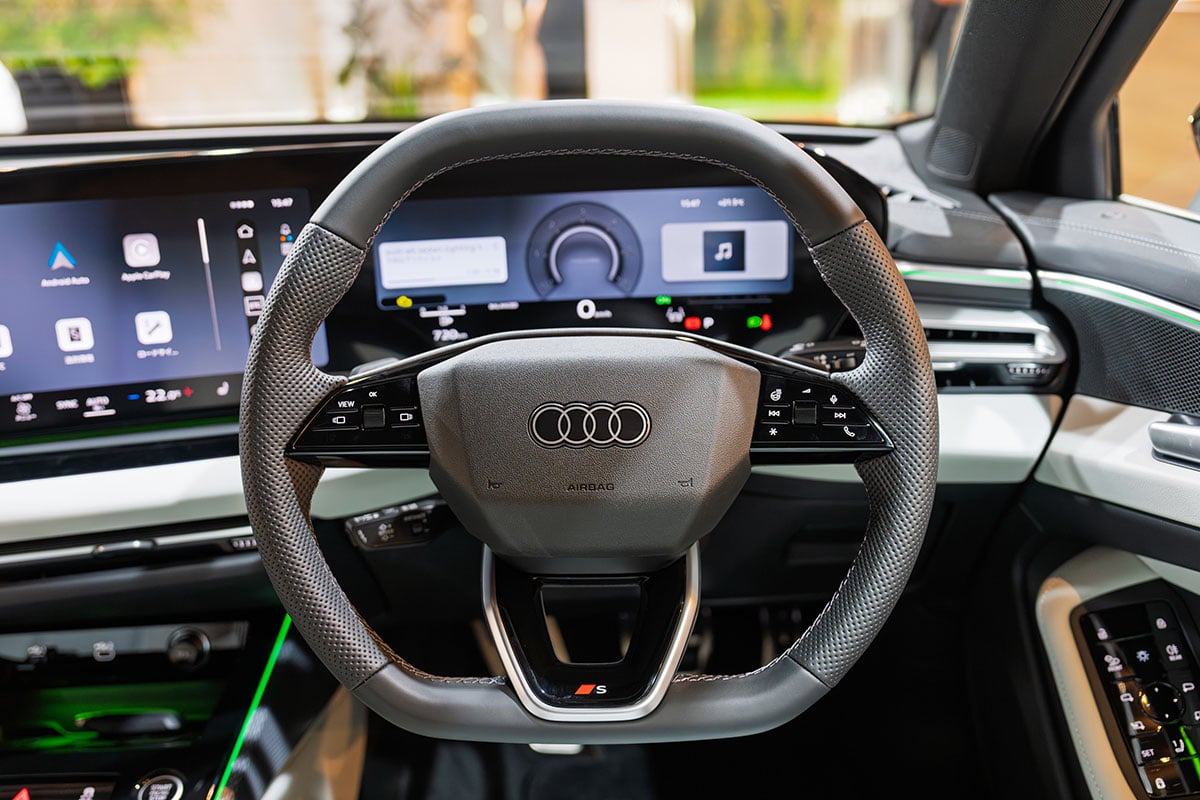 アウディ新型「A6アバント」