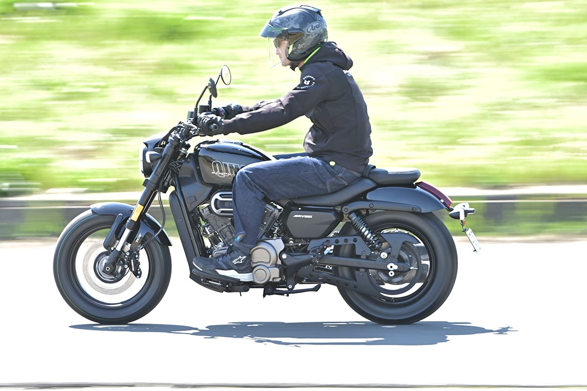 QJモーター「SRV 250A（AMT）」