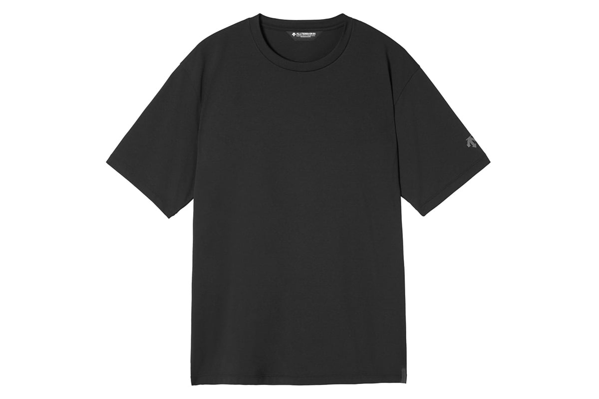 デサント「CL H／S GRAPHIC TEE（06M）」：ブラック