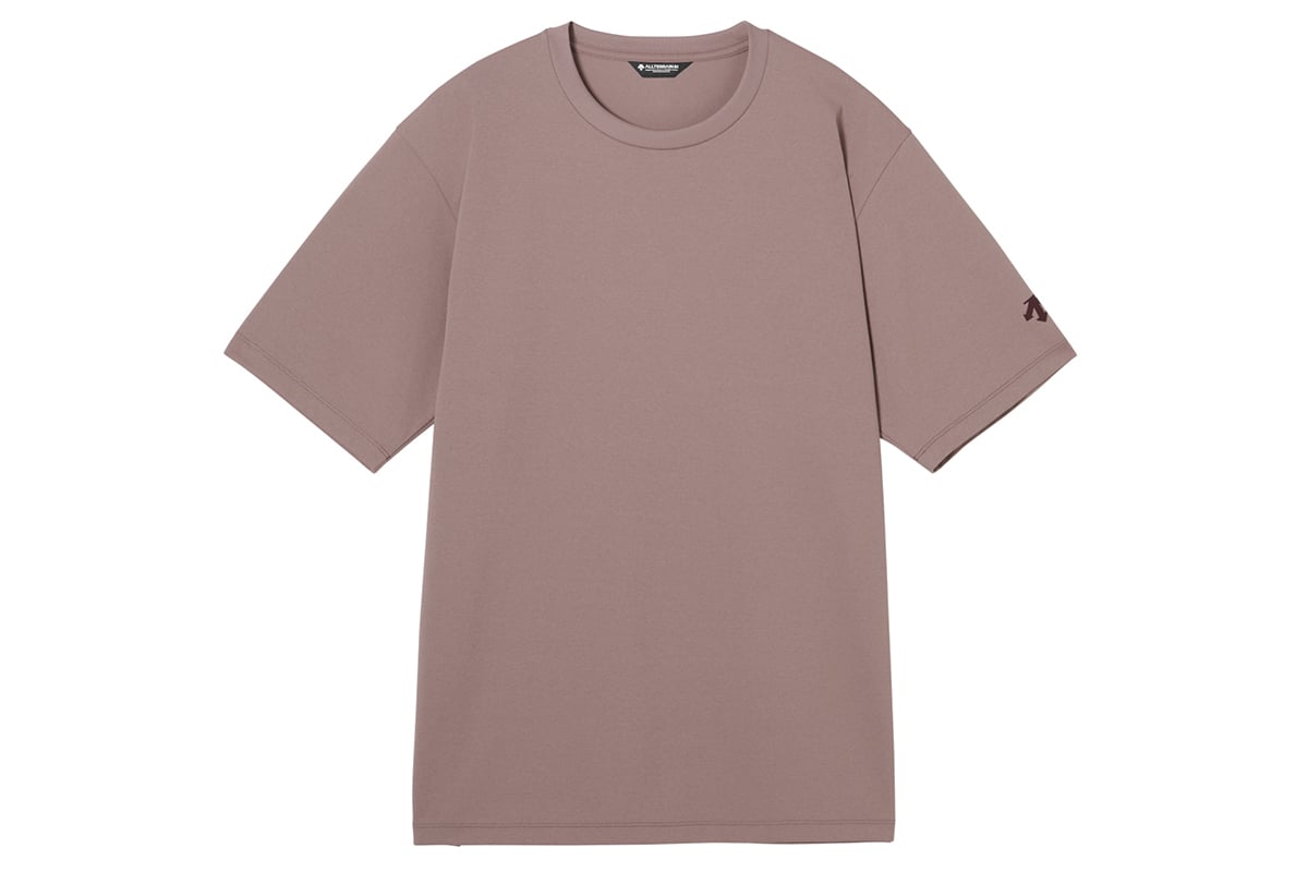 デサント「CL H／S GRAPHIC TEE（06M）」：カシスヨーグルト