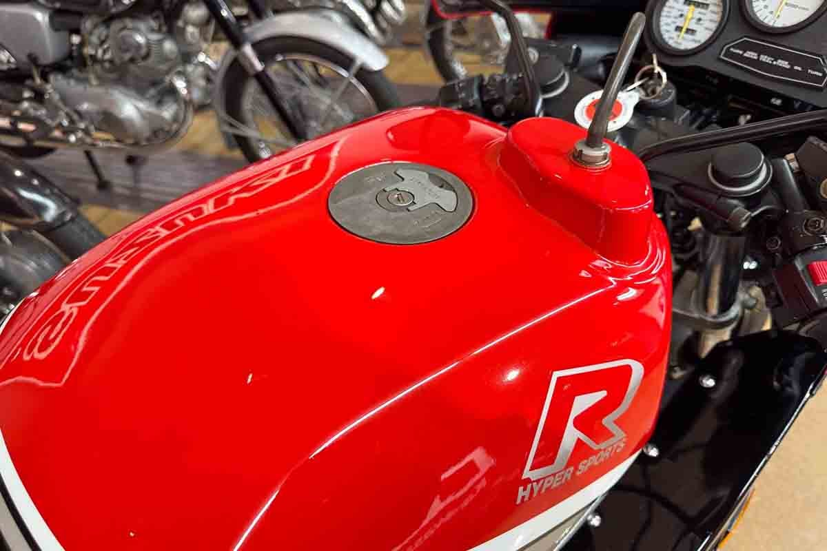 米国オンラインオークションに出品、落札された1986年式スズキ「GSX-R750」