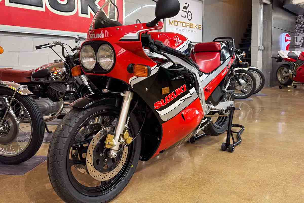 米国オンラインオークションに出品、落札された1986年式スズキ「GSX-R750」