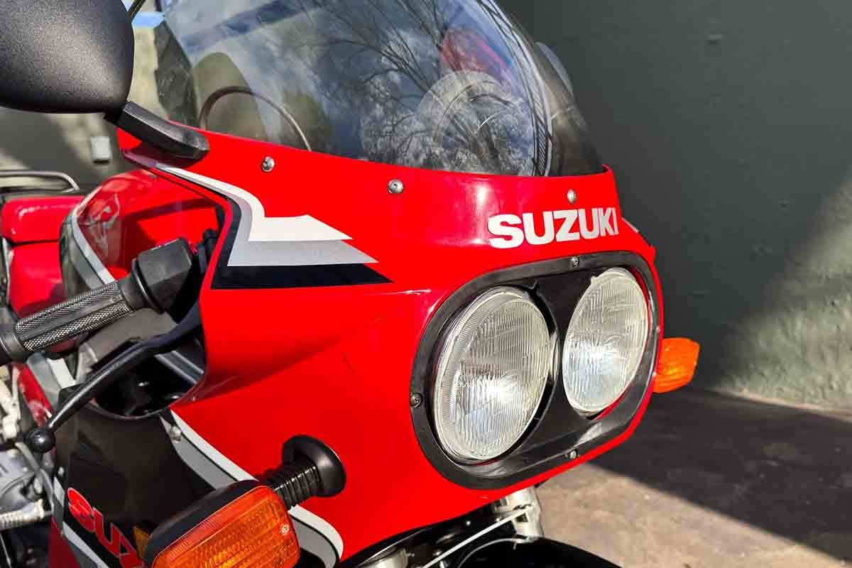 米国オンラインオークションに出品、落札された1986年式スズキ「GSX-R750」