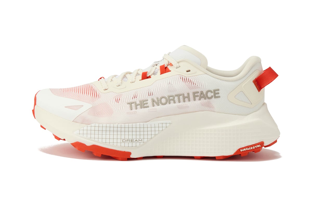 【メンズ】アルタメサ500 V2（TNFホワイト×ラバレッド）：2万3980円