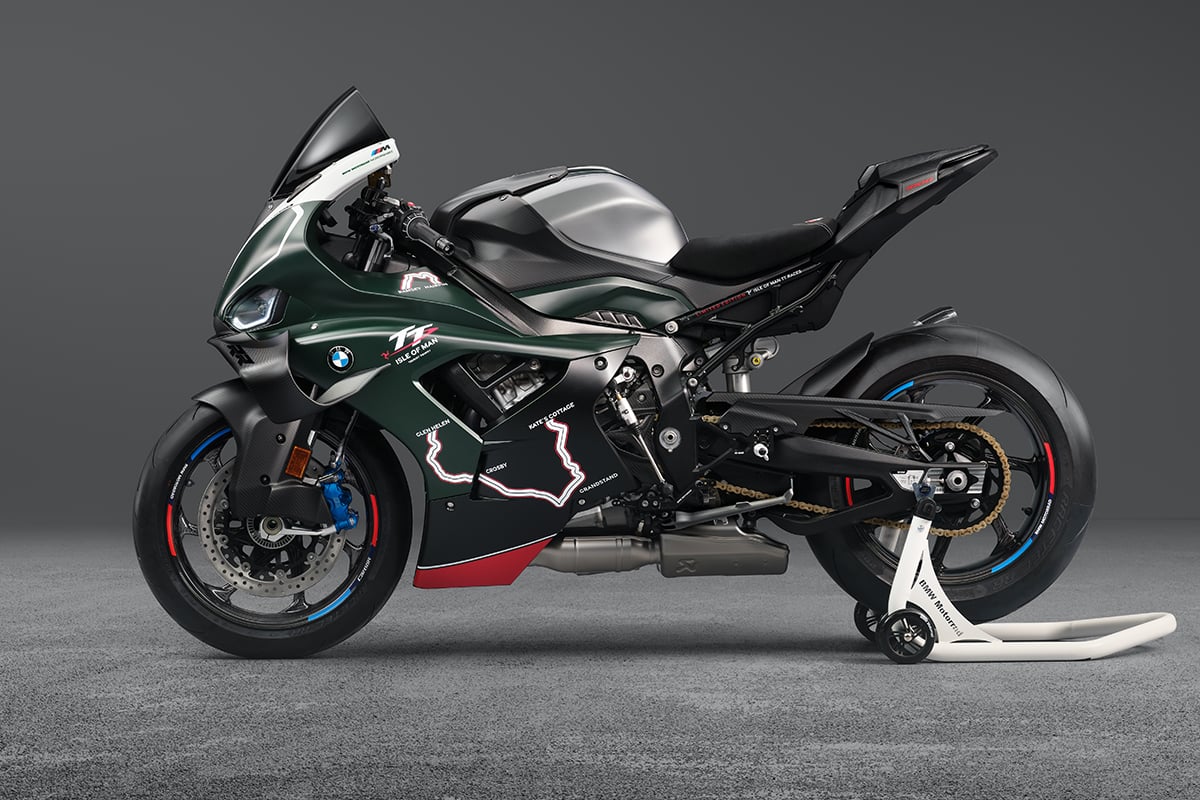 2026年5月22日に発表された世界115台限定車 BMW「M1000RRリミテッドエディション・アイル・オブ。マンTT」
