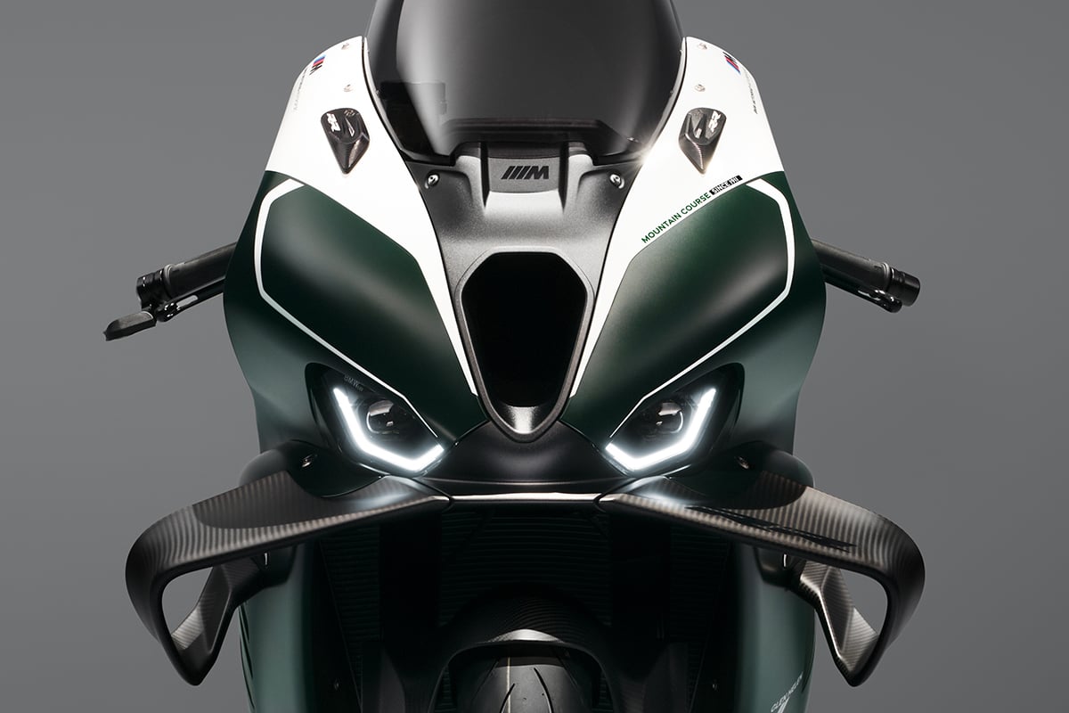2026年5月22日に発表された世界115台限定車 BMW「M1000RRリミテッドエディション・アイル・オブ。マンTT」