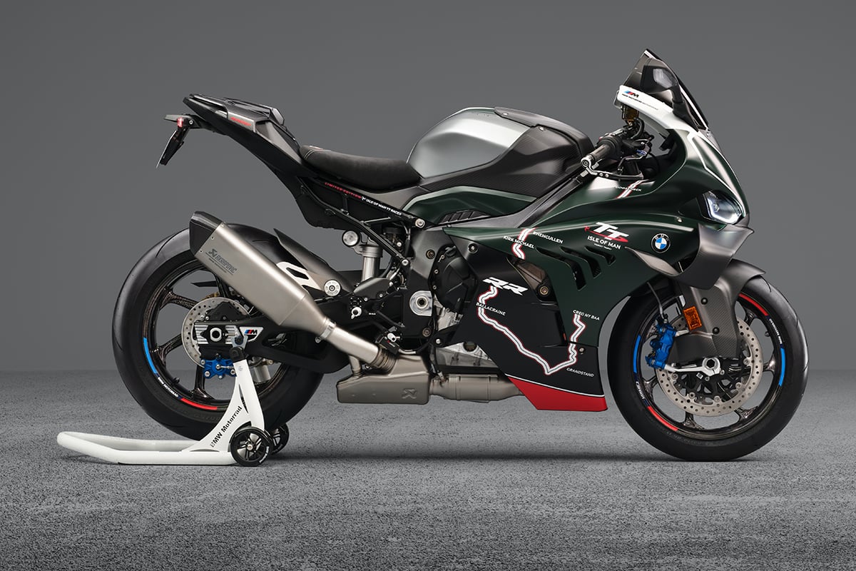 2026年5月22日に発表された世界115台限定車 BMW「M1000RRリミテッドエディション・アイル・オブ。マンTT」