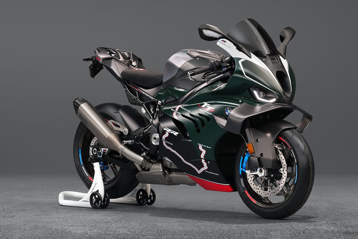 2026年5月22日に発表された世界115台限定車 BMW「M1000RRリミテッドエディション・アイル・オブ。マンTT」