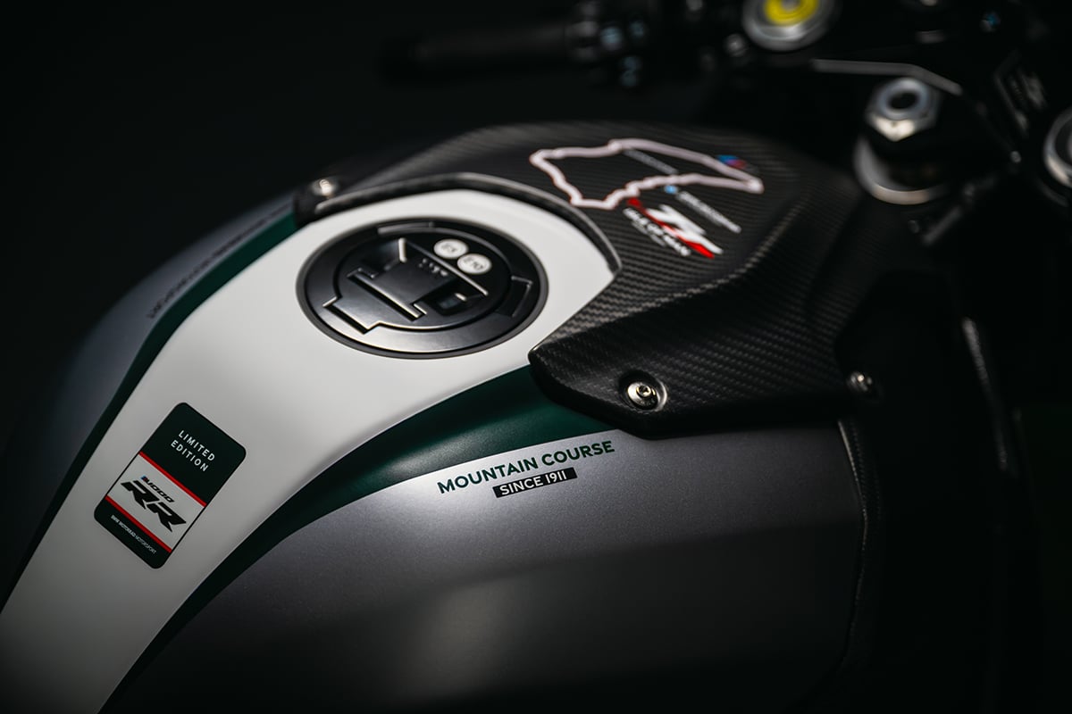 2026年5月22日に発表された世界115台限定車 BMW「M1000RRリミテッドエディション・アイル・オブ。マンTT」