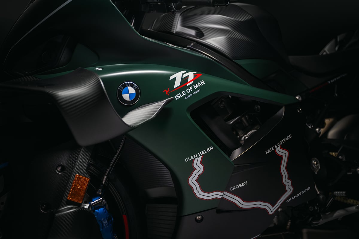2026年5月22日に発表された世界115台限定車 BMW「M1000RRリミテッドエディション・アイル・オブ。マンTT」