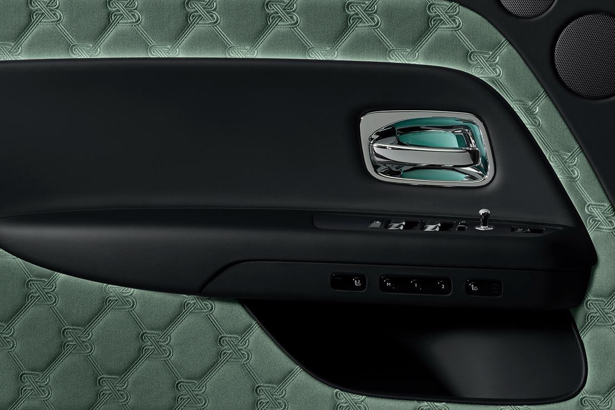 ロールス・ロイス新型「スペクター シリーズII」