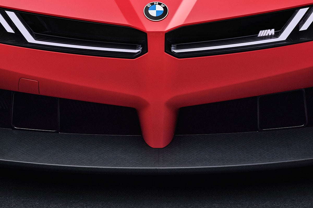 世界初公開されたBMW「M コンセプト ノイエ・クラッセ」