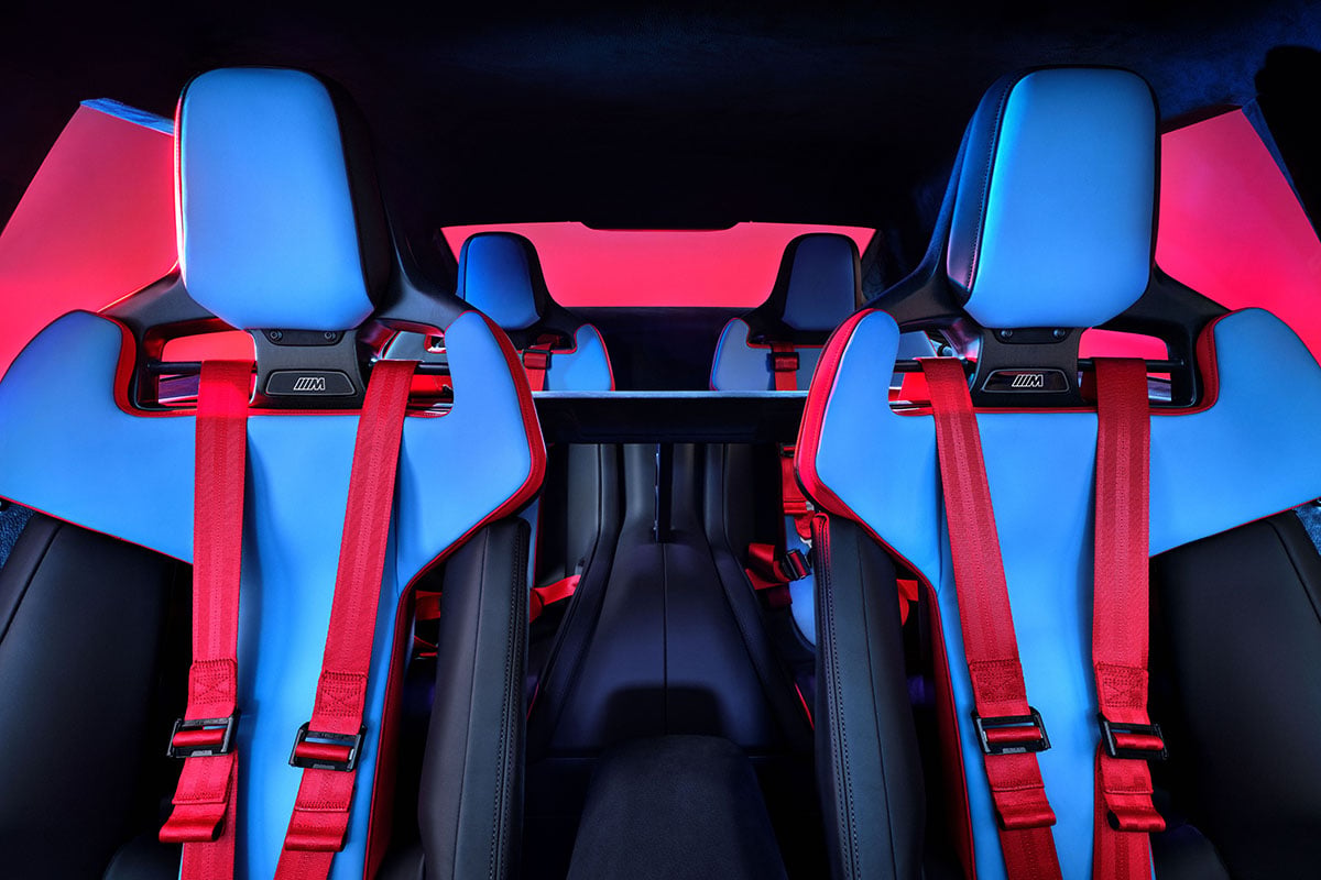 世界初公開されたBMW「M コンセプト ノイエ・クラッセ」