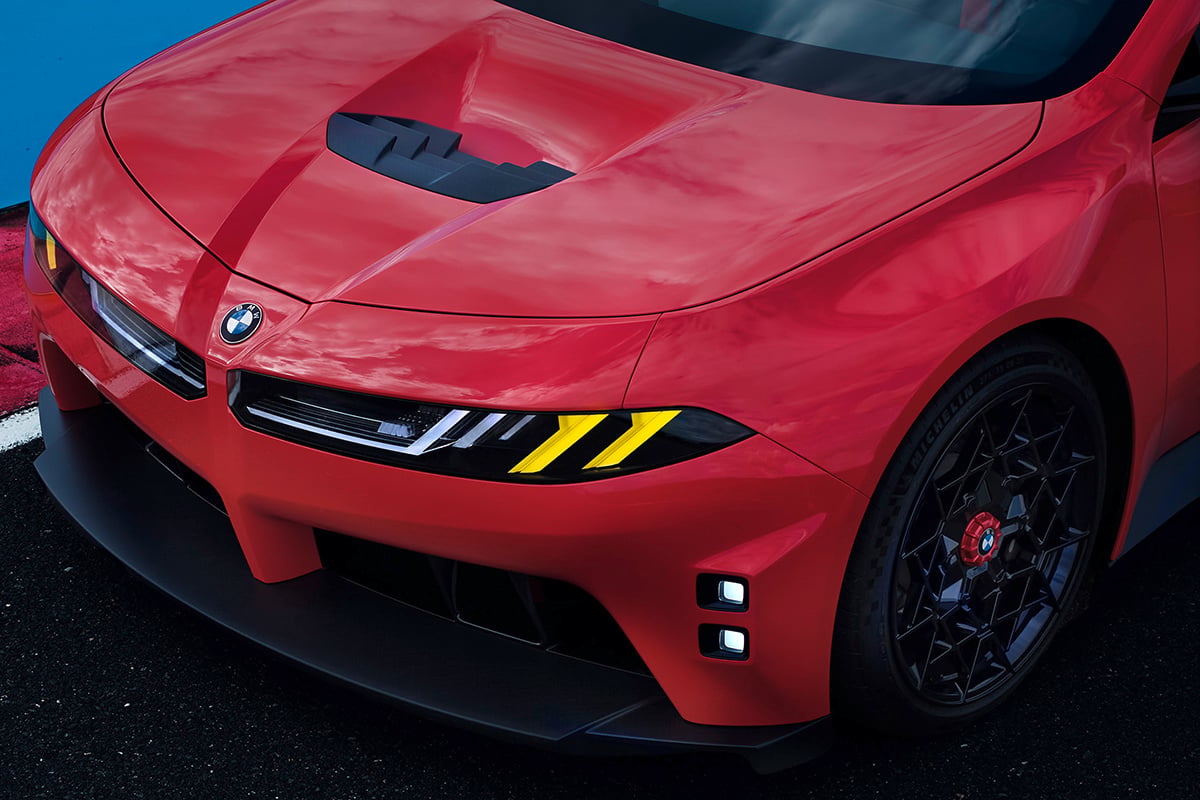 世界初公開されたBMW「M コンセプト ノイエ・クラッセ」