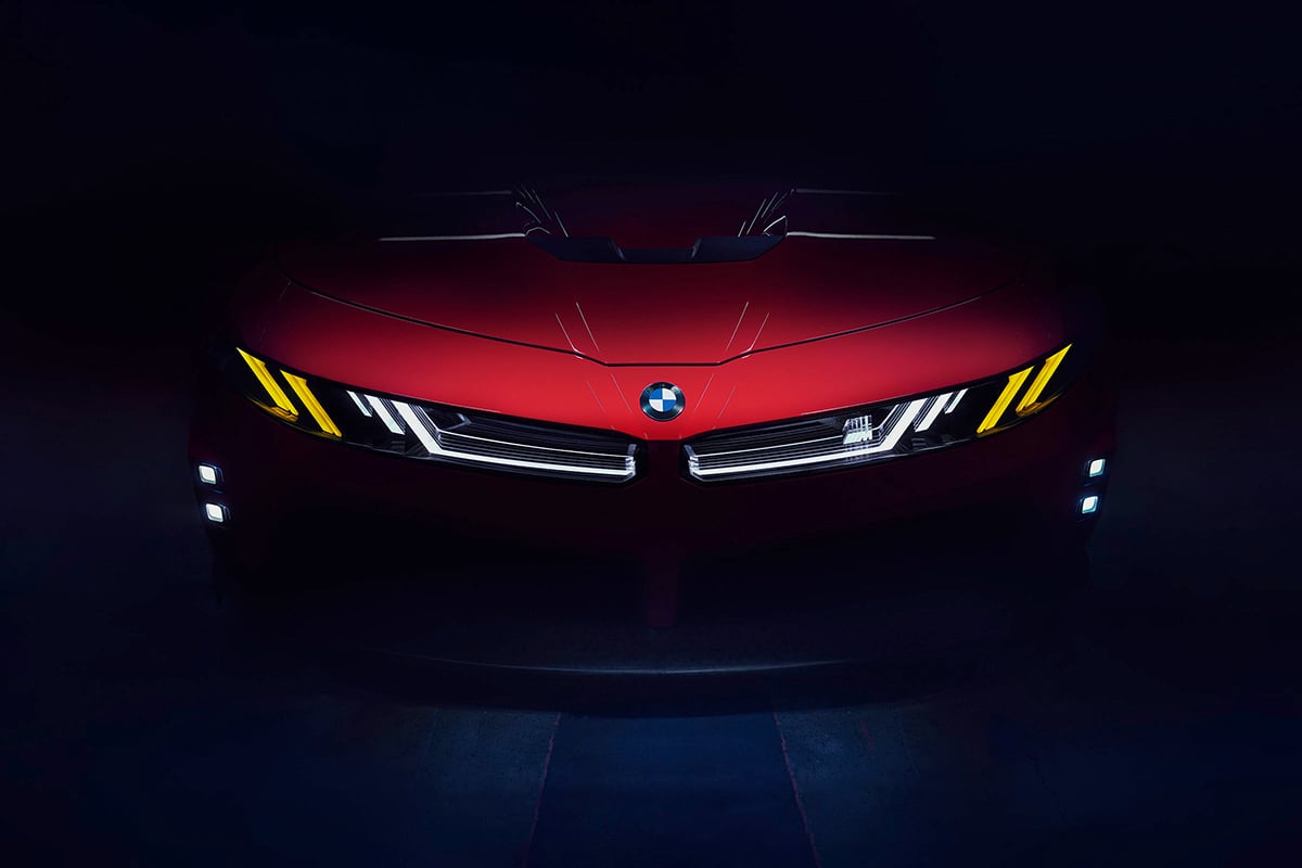 世界初公開されたBMW「M コンセプト ノイエ・クラッセ」