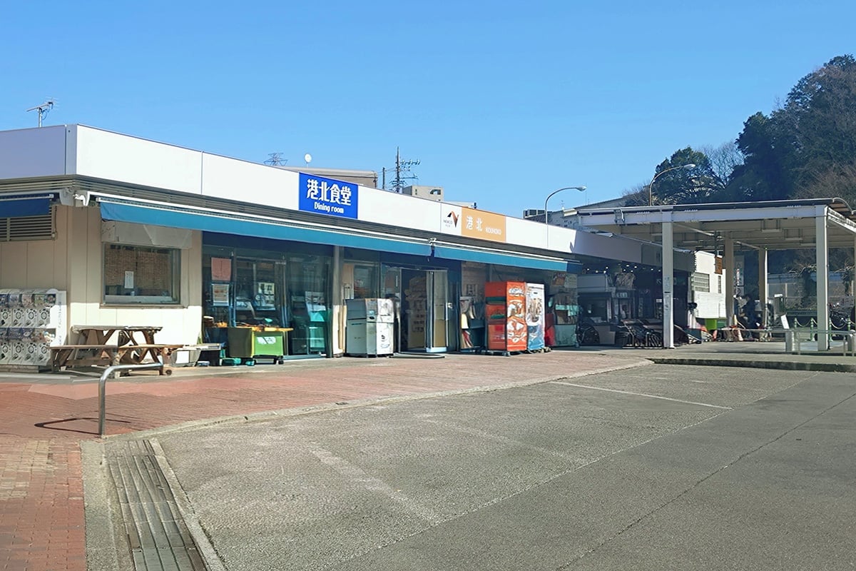 パーキングエリアの風景
