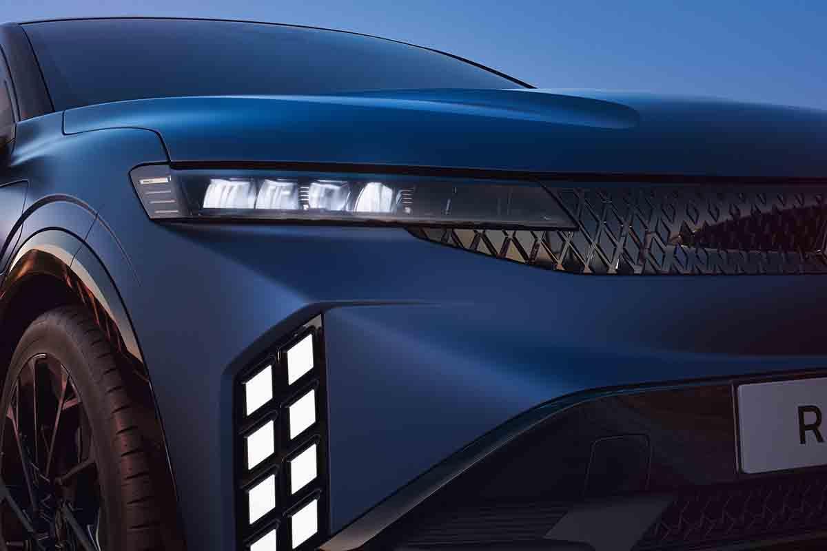 ルノー改良新型「メガーヌE-Techエレクトリック」