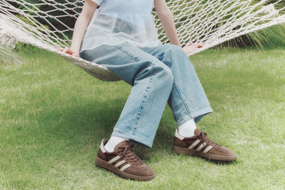 HANDBALL SPEZIAL（ハンドボールスペツィアル）：1万5950円