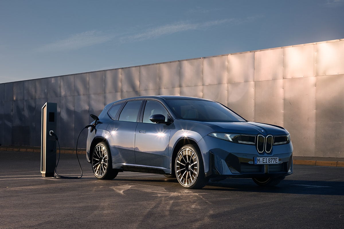 BMW新型「iX3」