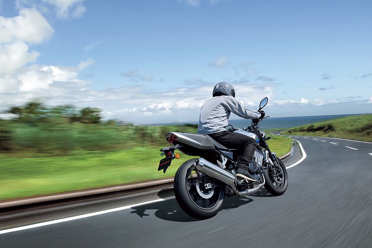 ホンダ「CB400スーパーフォア Eクラッチ」