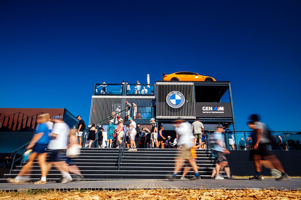 「グッドウッド・フェスティバル・オブ・スピード2026」のBMWブース