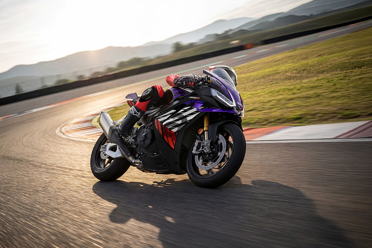 アプリリア新型「RSV4 Factory」